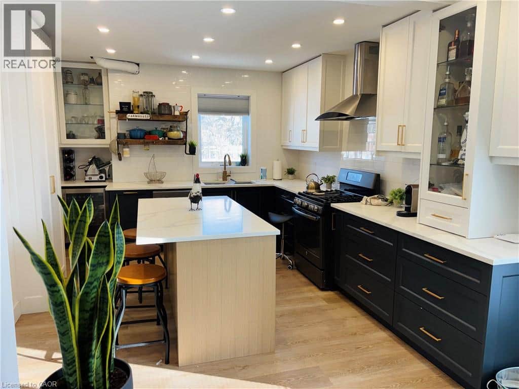 31 WEIR Street S - Photo 2 of 13, Hamilton, Ontario