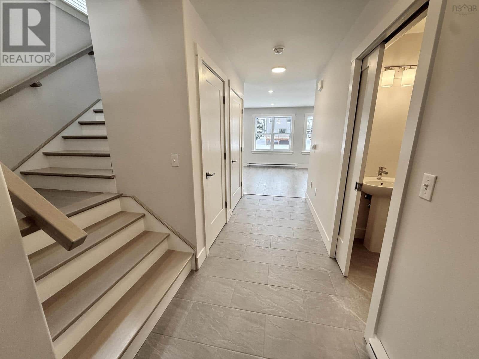 19 Brick Lane - Photo 3 of 40, Halifax, Nova Scotia