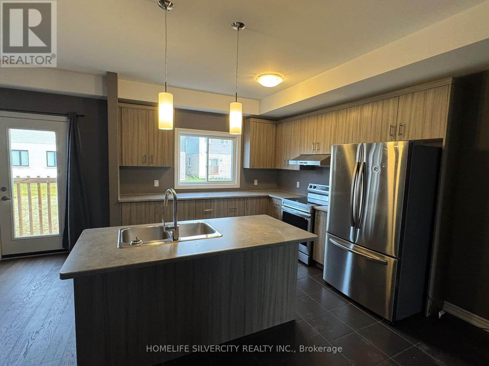 25 MCLAUGHLIN STREET - Photo 4 of 12, Welland (Lincoln/Crowland), Ontario