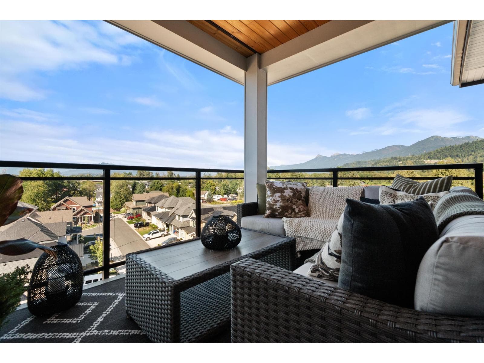 610 6045 CHILLIWACK RIVER ROAD, Sardis South - Main photo, Chilliwack, British Columbia