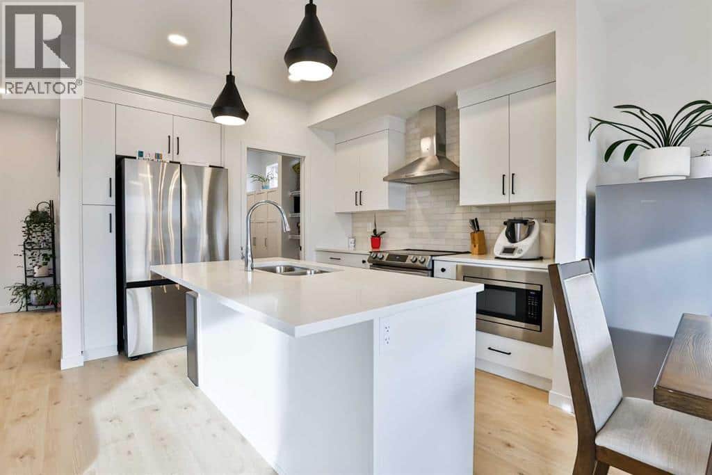 4310 28 Avenue S - Photo 5 of 30, Lethbridge, Alberta