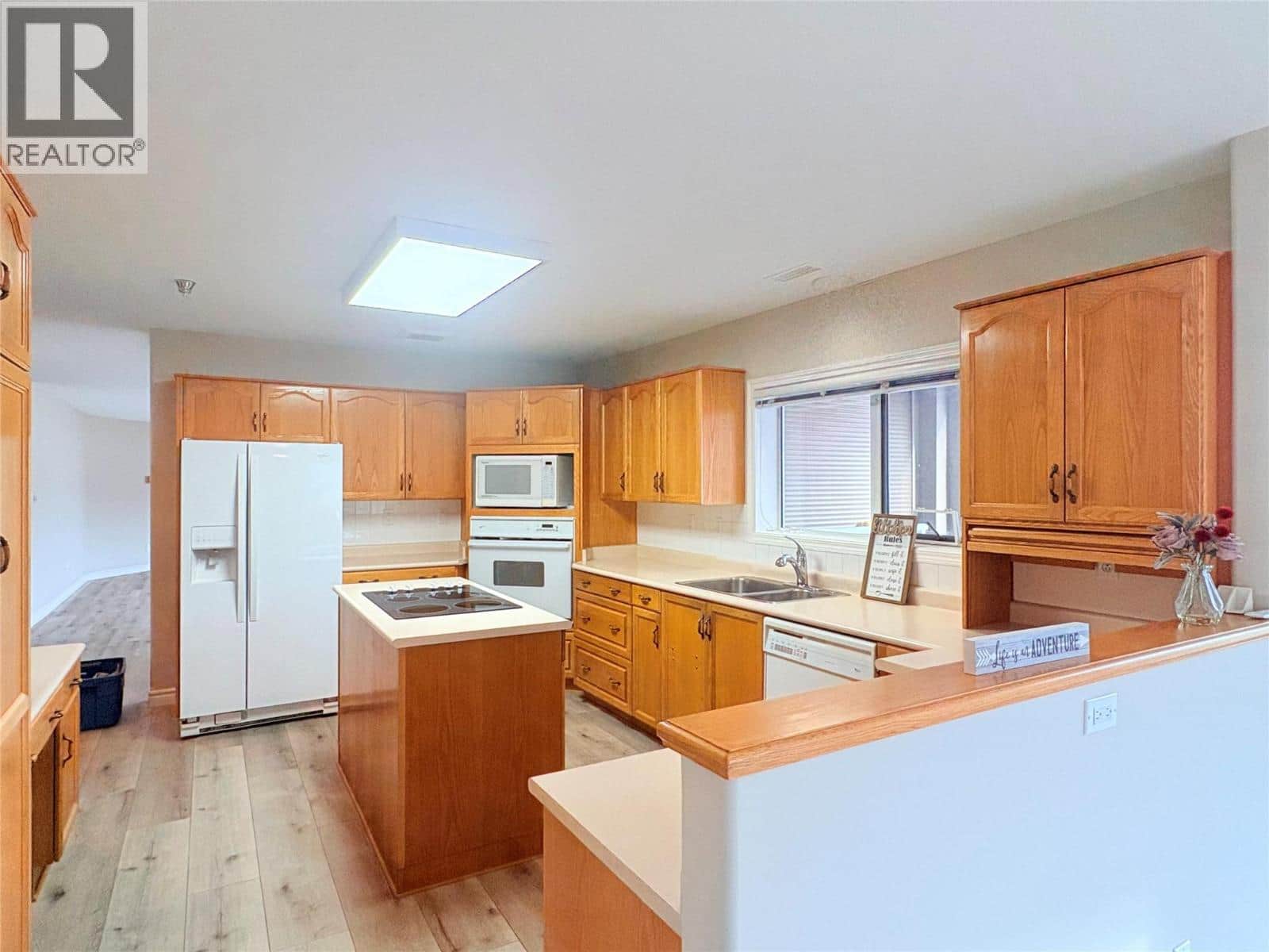 2245 Atkinson Street Unit# 704 - Photo 4 of 16, Penticton, British Columbia