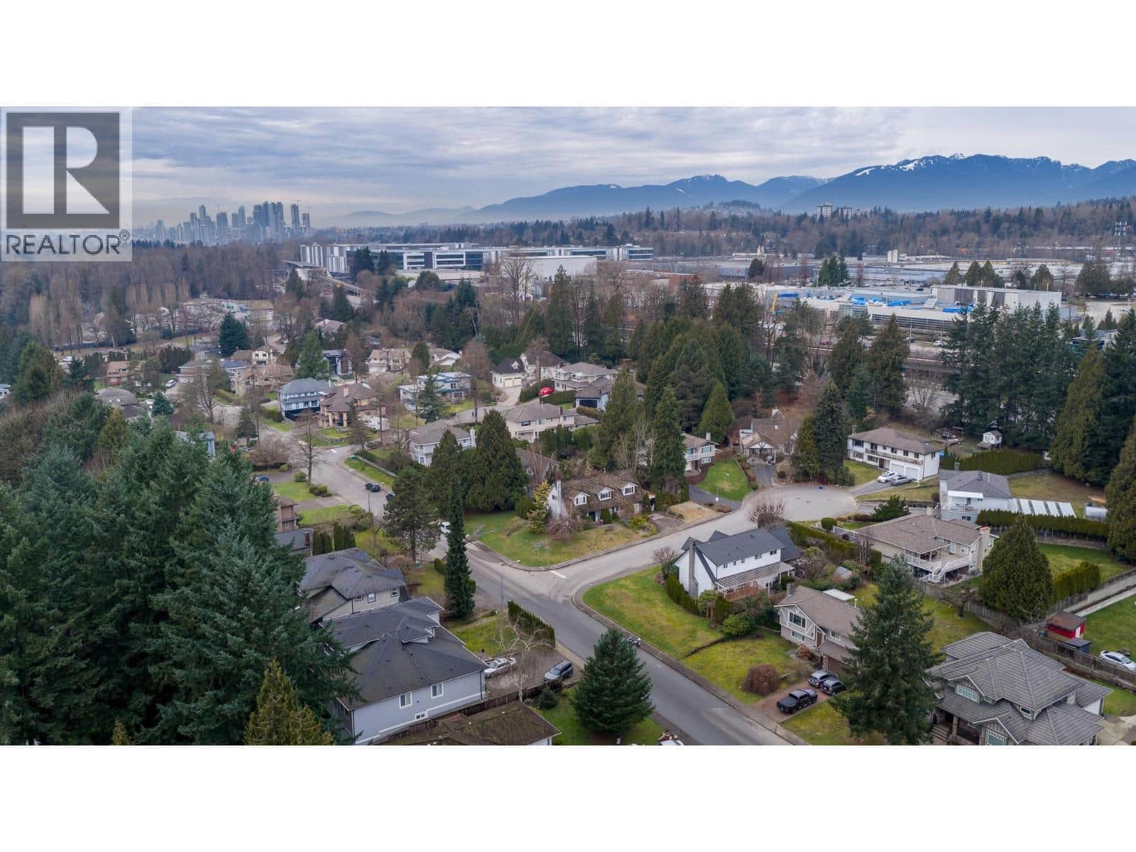 3381 LEALAND COURT - Photo 5 of 10, Burnaby, British Columbia