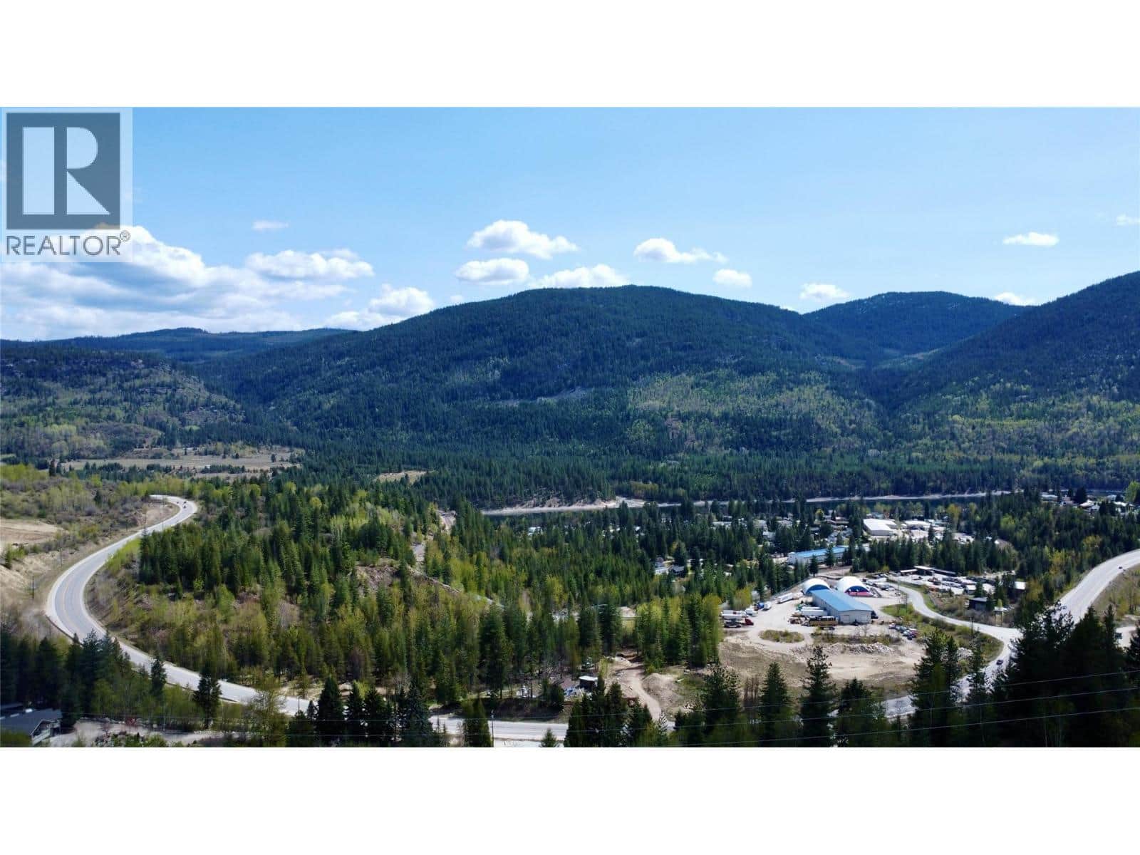 9100 Highway 22 Highway - Photo 5 of 21, Genelle, British Columbia