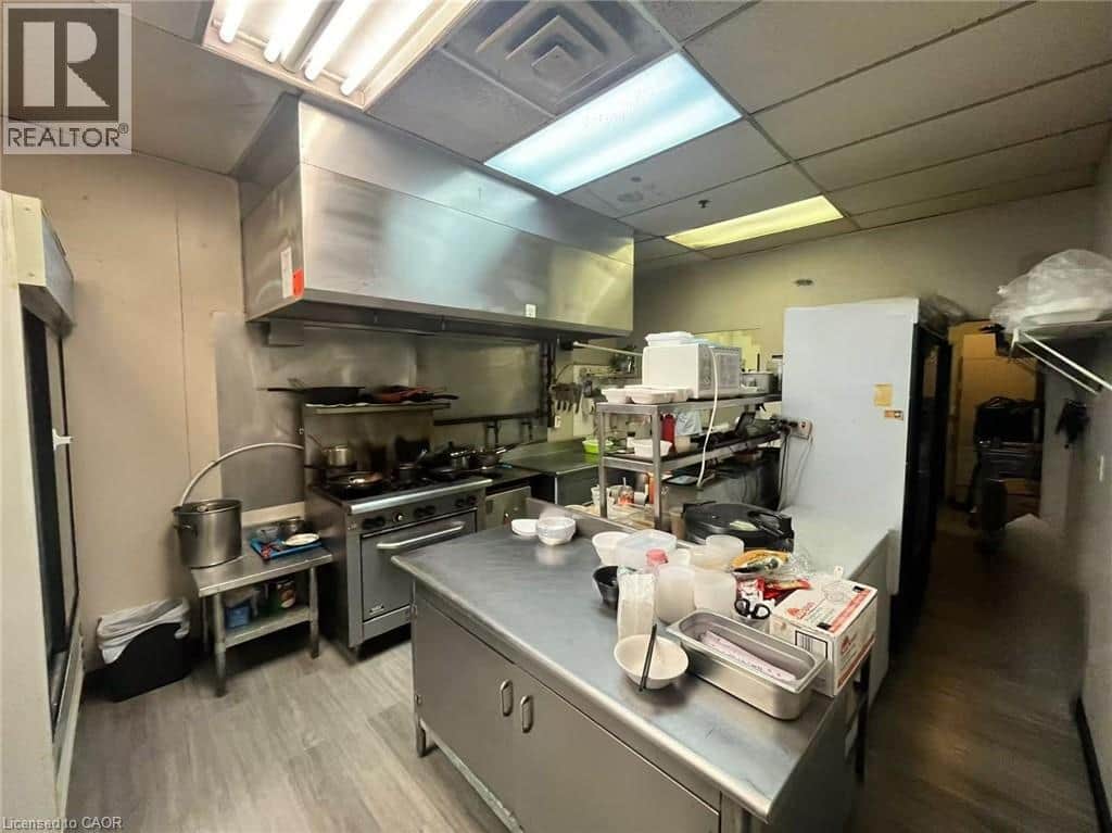 465 PHILLIP Street Unit# 1 - Photo 3 of 5, Waterloo, Ontario