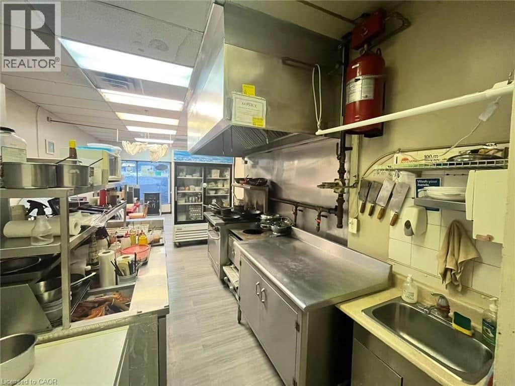 465 PHILLIP Street Unit# 1 - Photo 4 of 5, Waterloo, Ontario