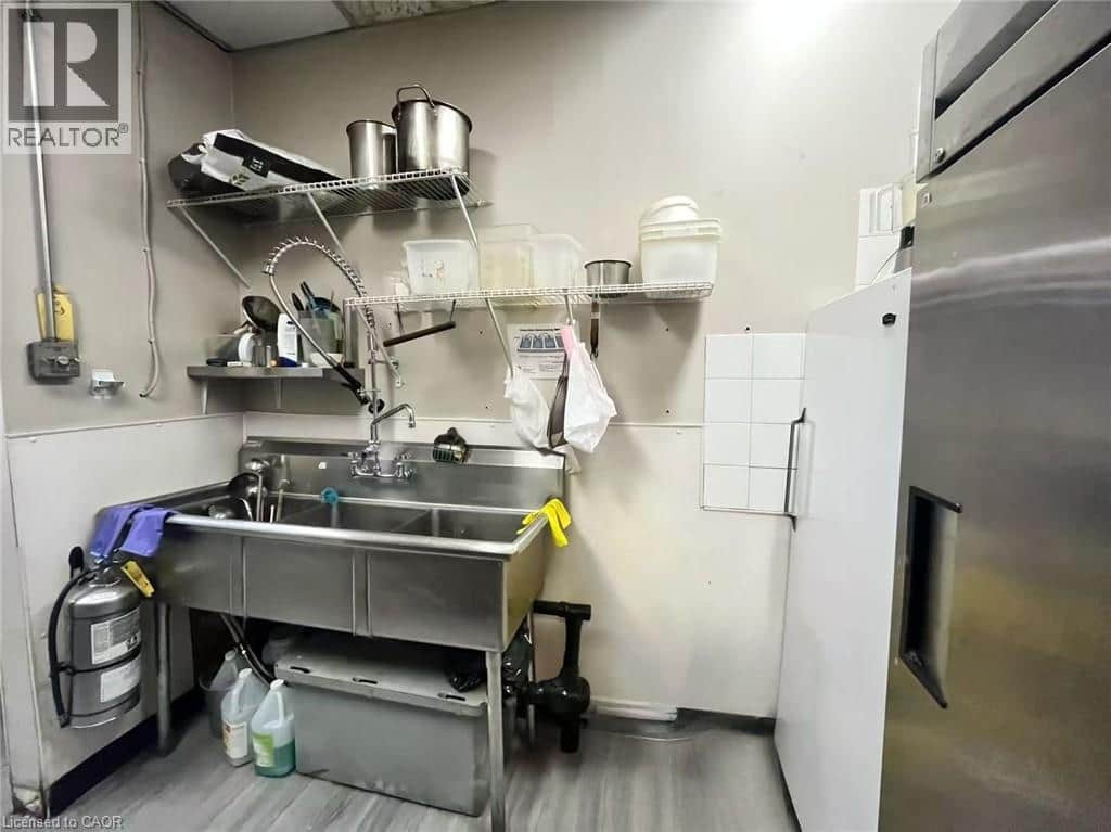 465 PHILLIP Street Unit# 1 - Photo 5 of 5, Waterloo, Ontario