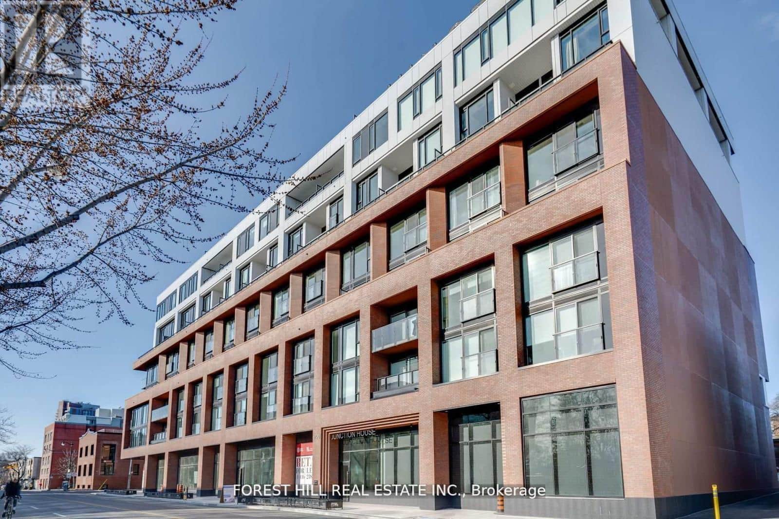 401 - 2720 DUNDAS STREET W - Photo 2 of 45, Toronto (Junction Area), Ontario