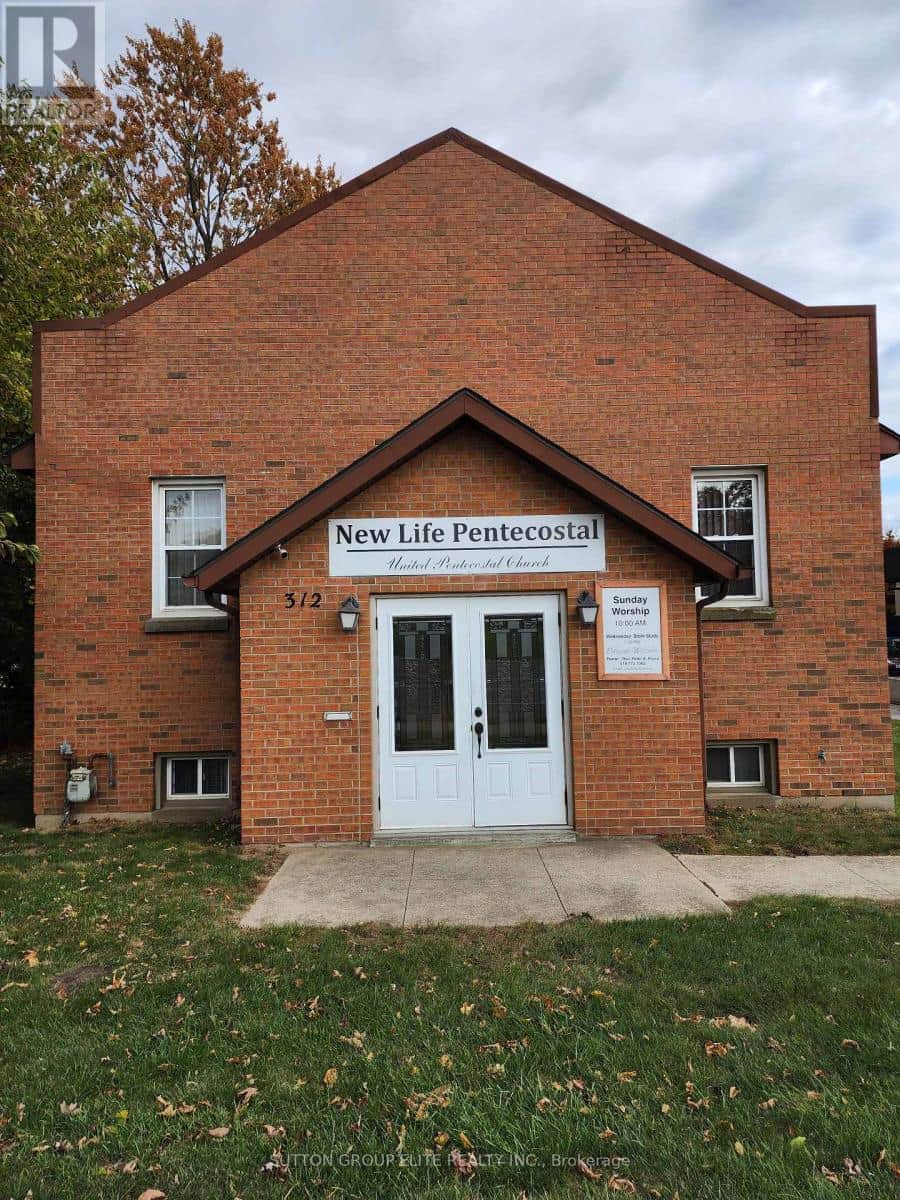 312 ERIE STREET S - Photo 3 of 31, Leamington, Ontario