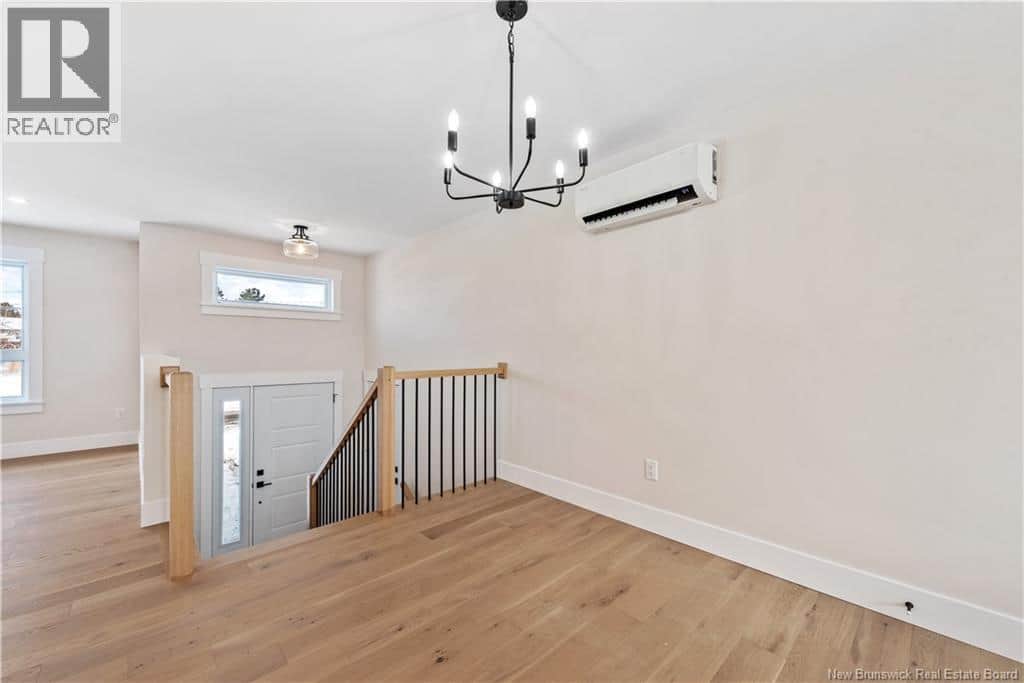 82 Mollins Crescent - Photo 4 of 38, Moncton, New Brunswick