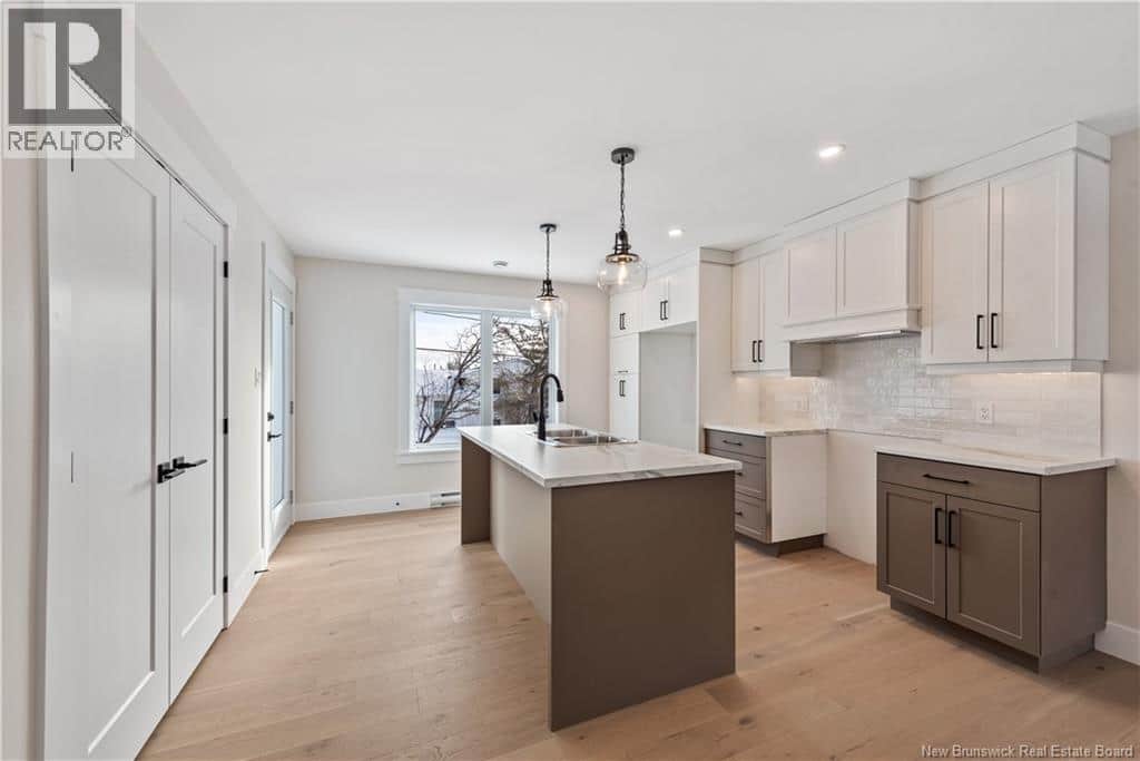 82 Mollins Crescent - Photo 5 of 38, Moncton, New Brunswick