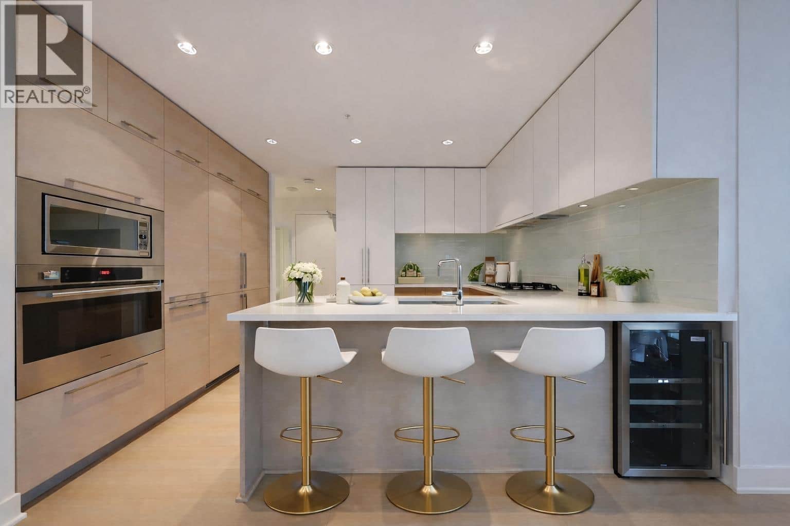 3107 1188 PINETREE WAY - Photo 3 of 26, Coquitlam, British Columbia