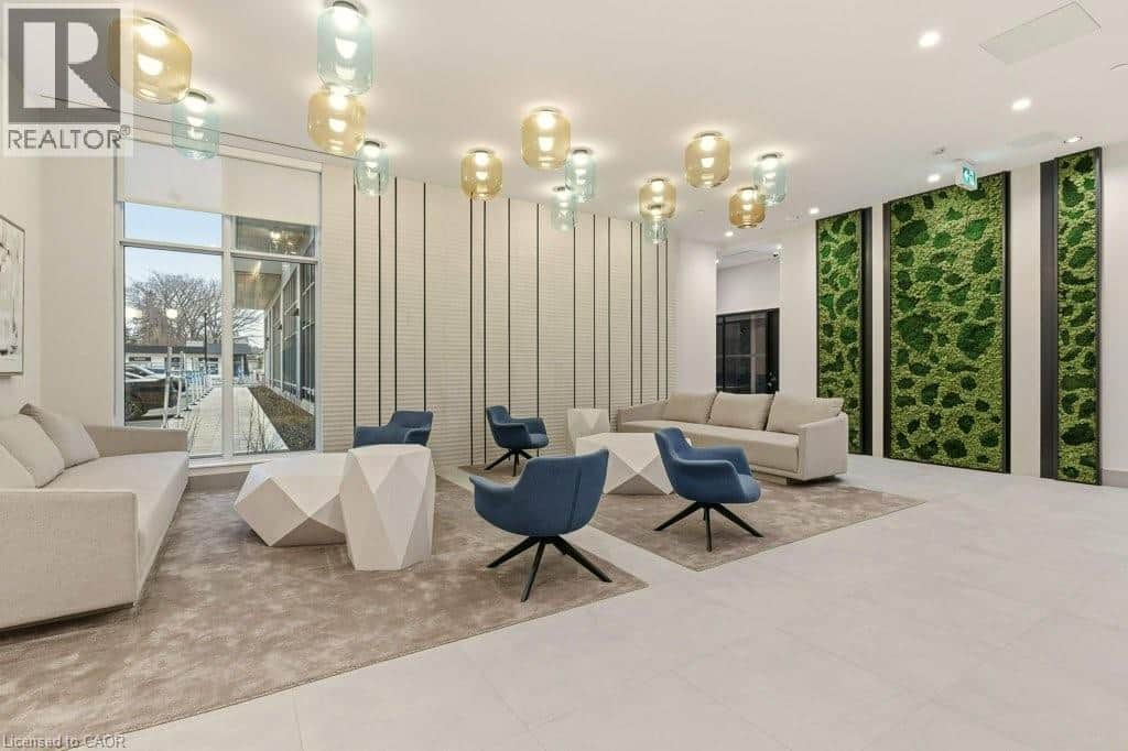 500 PLAINS Road E Unit# PH3 - Photo 3 of 39, Burlington, Ontario