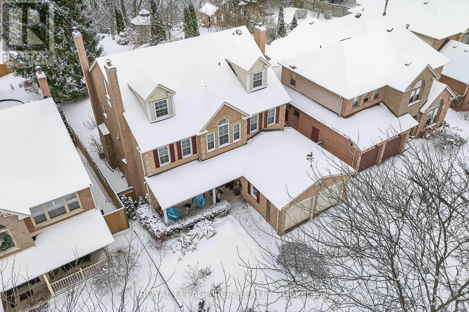 27 KENNETT DRIVE - Photo 3 of 45, Whitby (Lynde Creek), Ontario