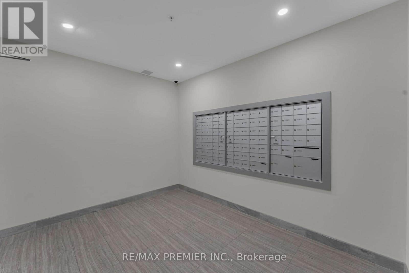 215 - 1000 LACKNER PLACE - Photo 4 of 44, Kitchener, Ontario