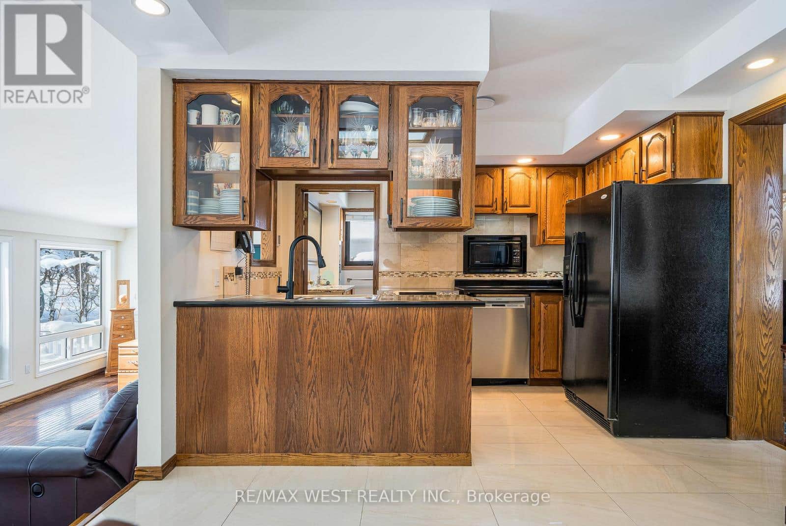 25 EDWIN STREET W - Photo 3 of 17, Meaford, Ontario