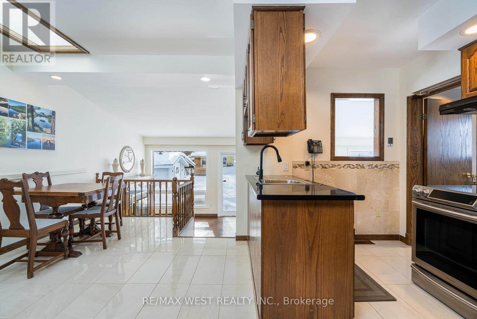 25 EDWIN STREET W - Photo 4 of 17, Meaford, Ontario