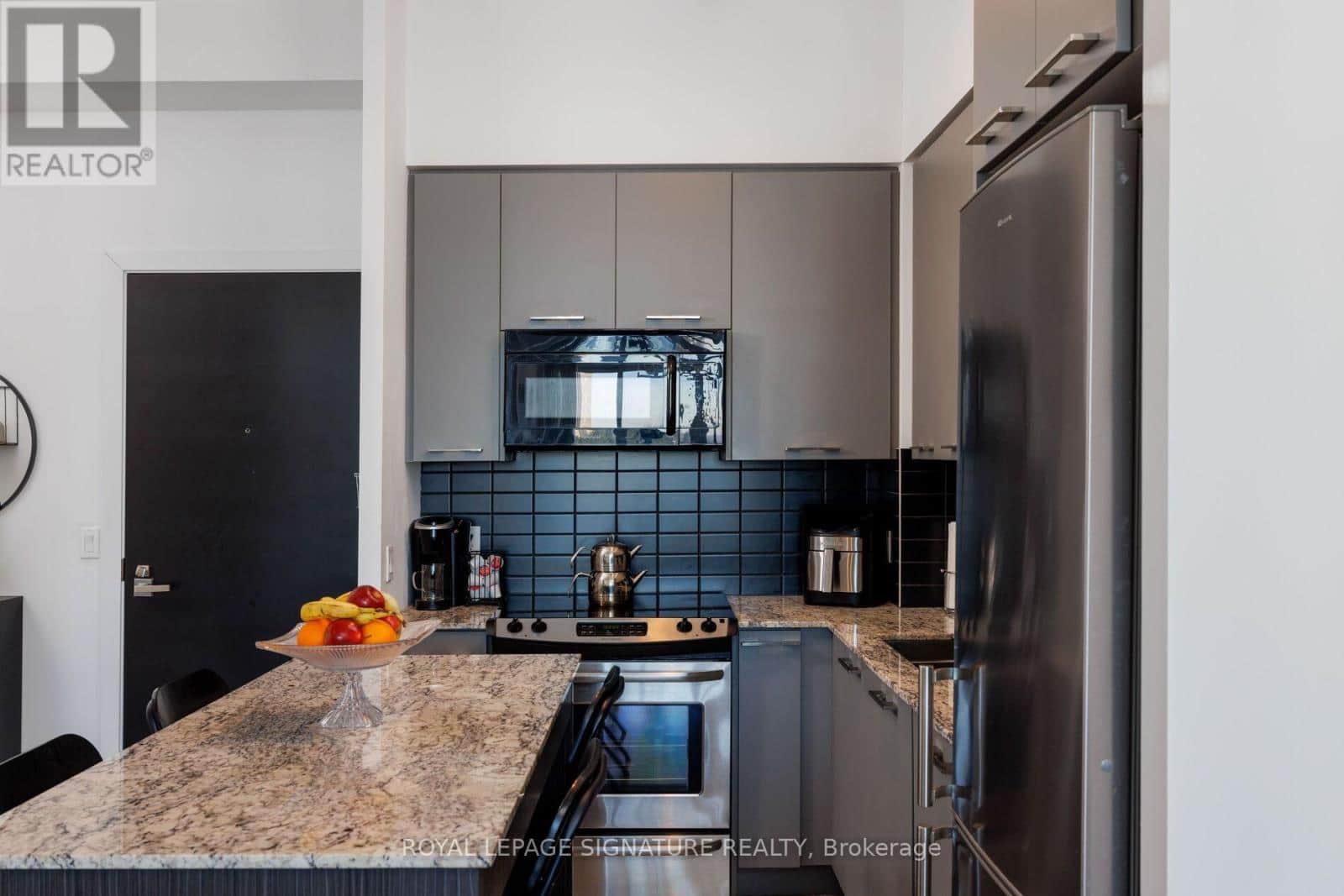 332 - 9471 YONGE STREET - Photo 3 of 20, Richmond Hill (Observatory), Ontario