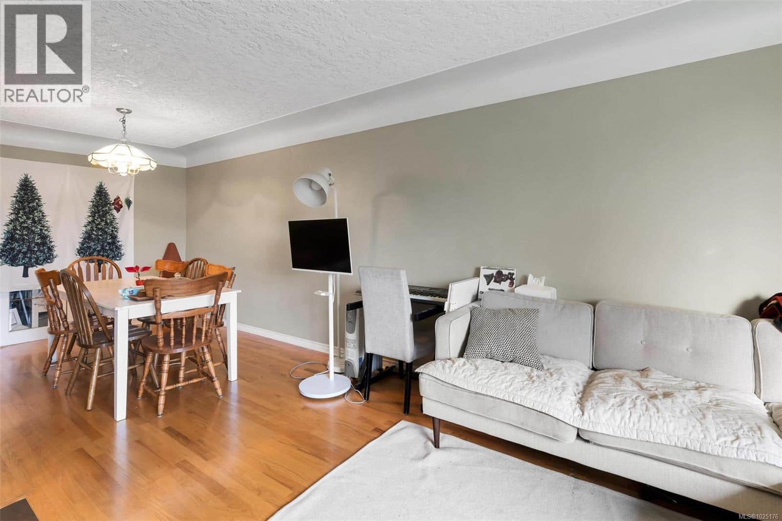 3410 Browning St - Photo 5 of 29, Saanich, British Columbia