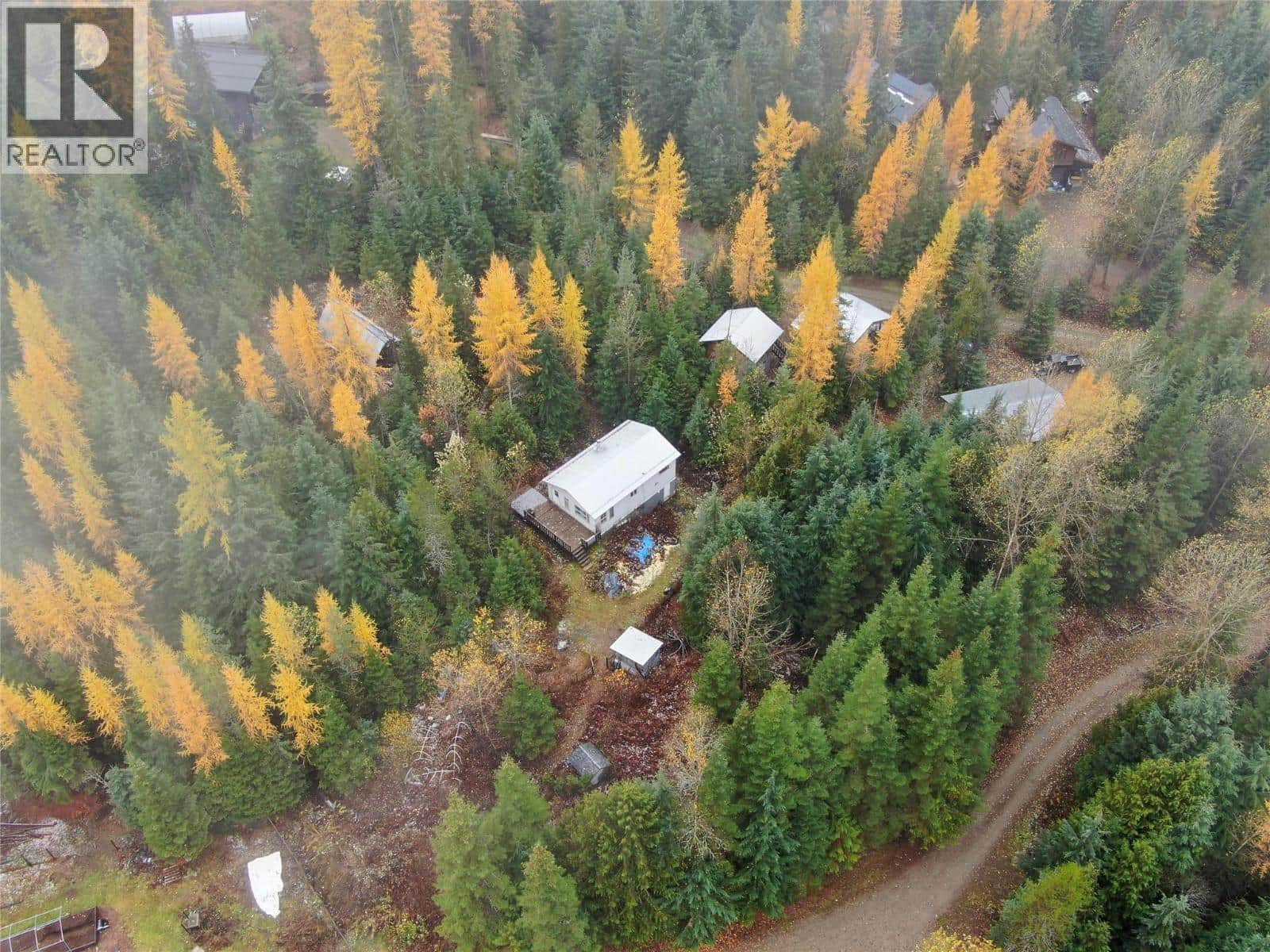 6654 Zeeben Road - Photo 2 of 30, Ymir, British Columbia