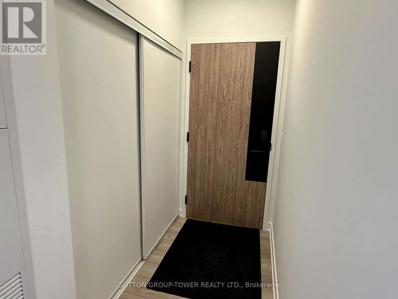 914 - 1007 THE QUEENSWAY - Photo 3 of 25, Toronto (Islington-City Centre West), Ontario