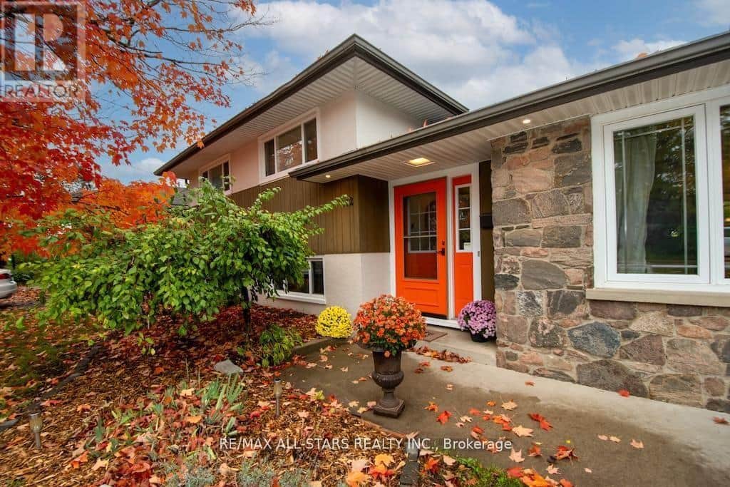 112 ADELAIDE STREET N - Photo 5 of 36, Kawartha Lakes (Lindsay), Ontario