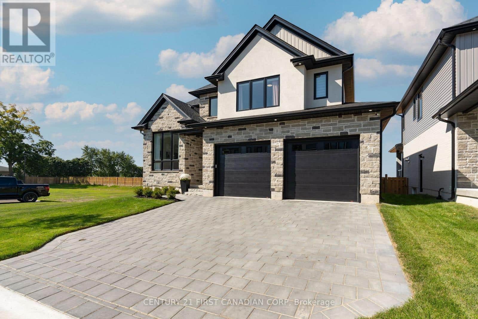 1 - 7966 FALLON DRIVE - Photo 2 of 38, Lucan Biddulph (Granton), Ontario