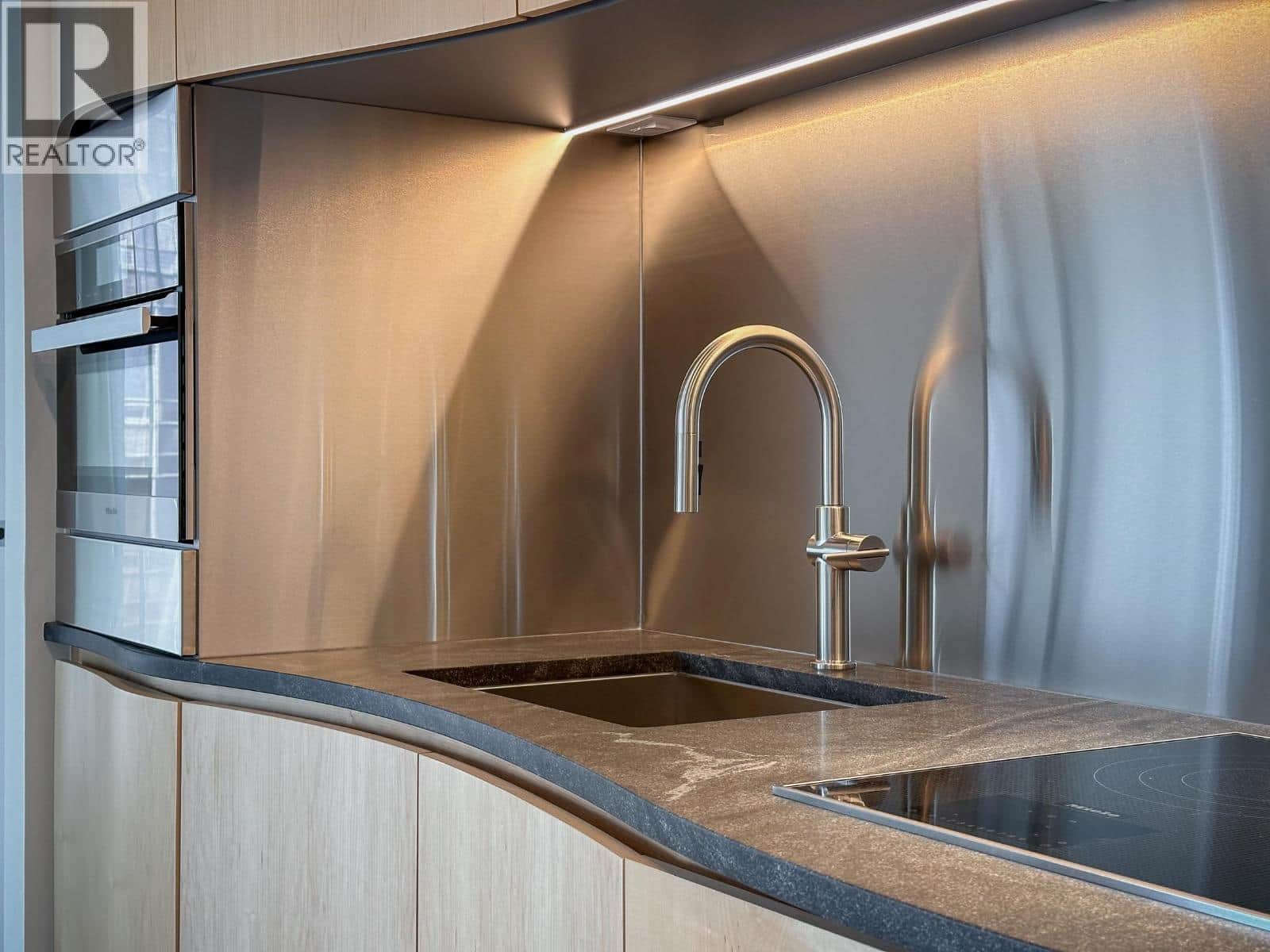 1203 1568 ALBERNI STREET - Photo 4 of 38, Vancouver, British Columbia