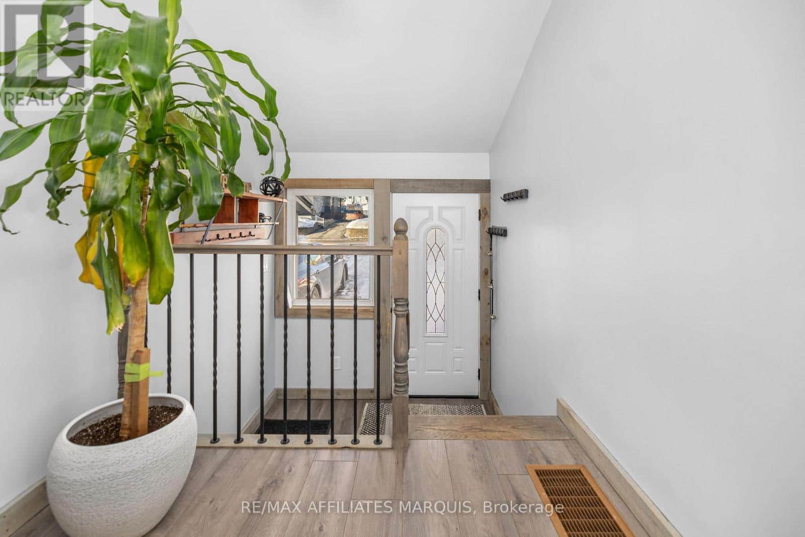 120 QUEEN STREET - Photo 2 of 42, Smiths Falls, Ontario