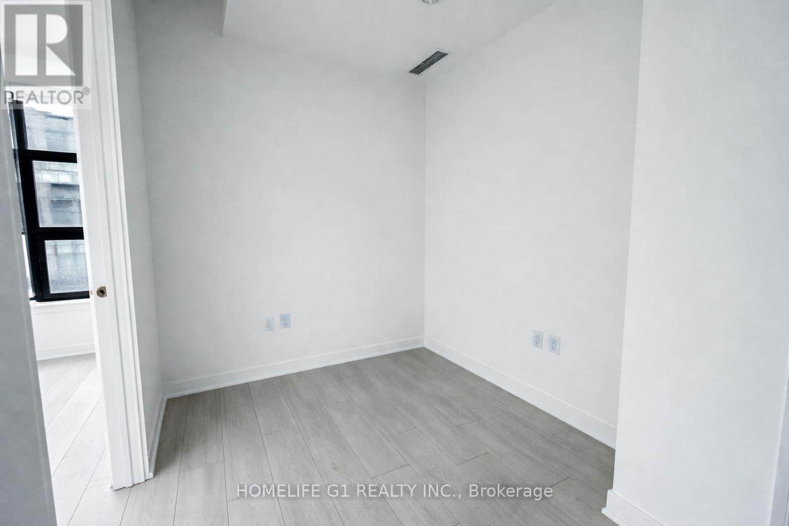 81 - 1608 CHARLES STREET - Photo 2 of 3, Whitby (Port Whitby), Ontario