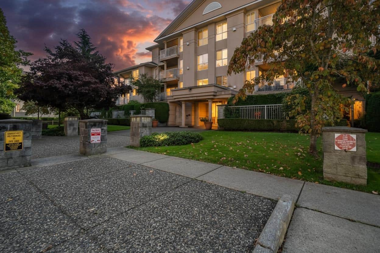 203 13733 74 AVENUE - Photo 2 of 17, Surrey, British Columbia