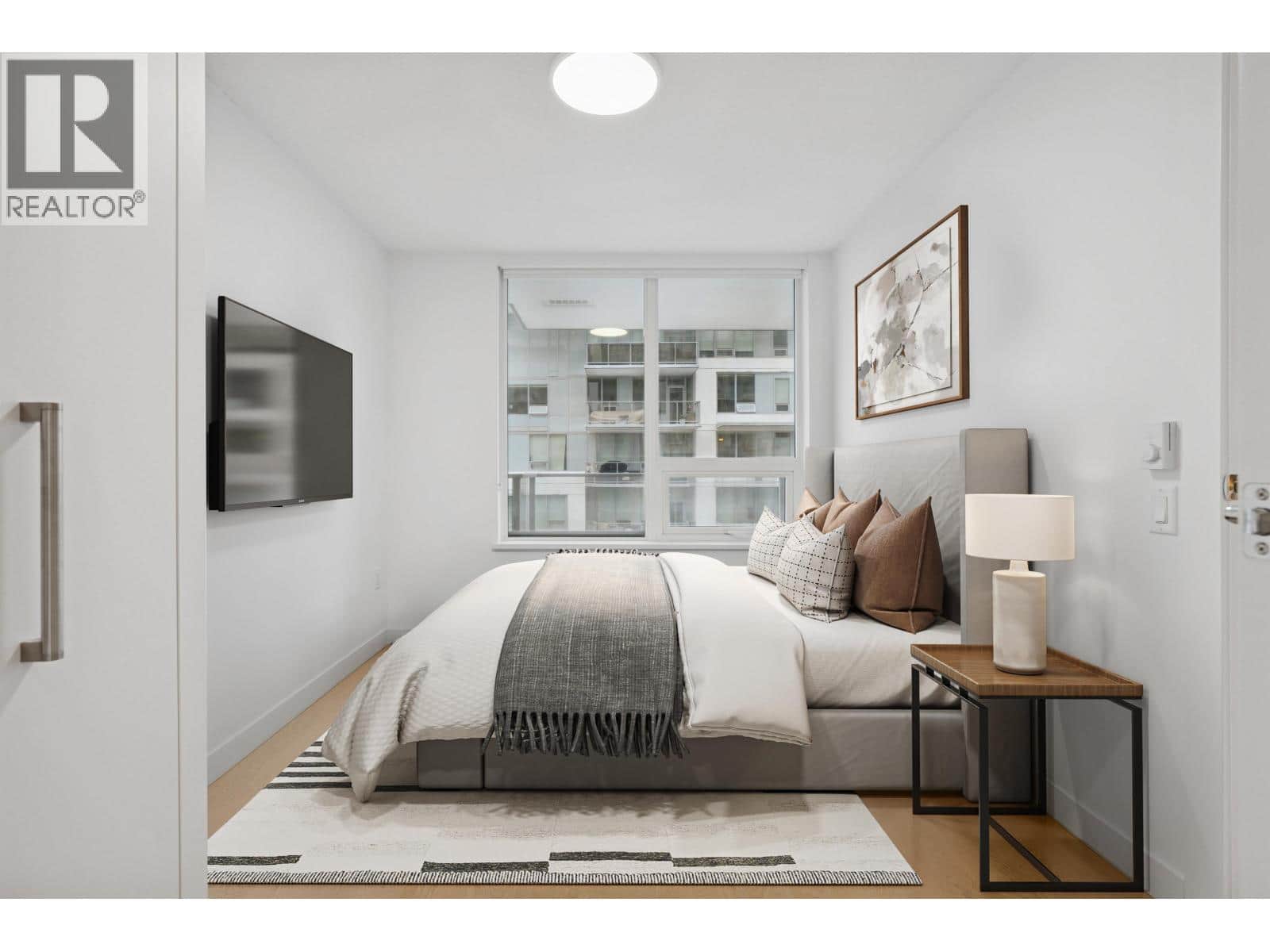 2607 908 QUAYSIDE DRIVE - Photo 4 of 40, New Westminster, British Columbia