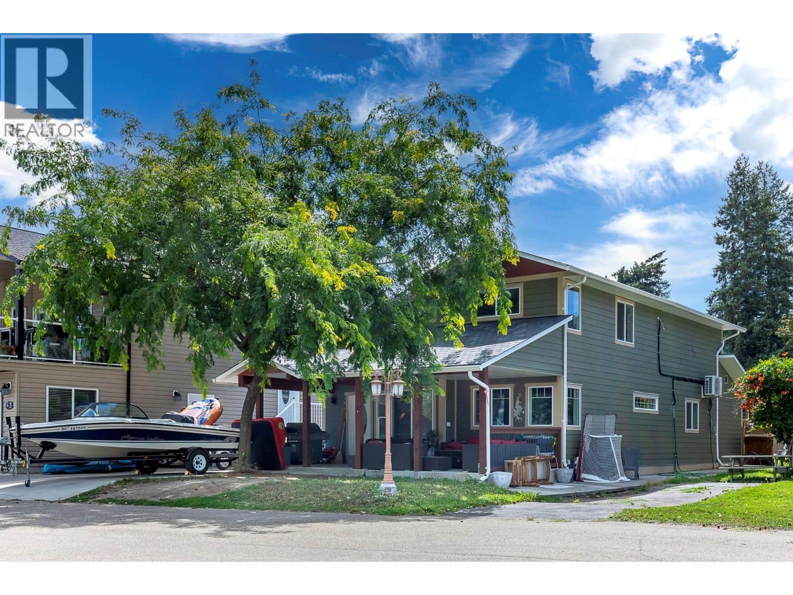 42 Lakeshore Drive - Photo 2 of 78, Vernon, British Columbia