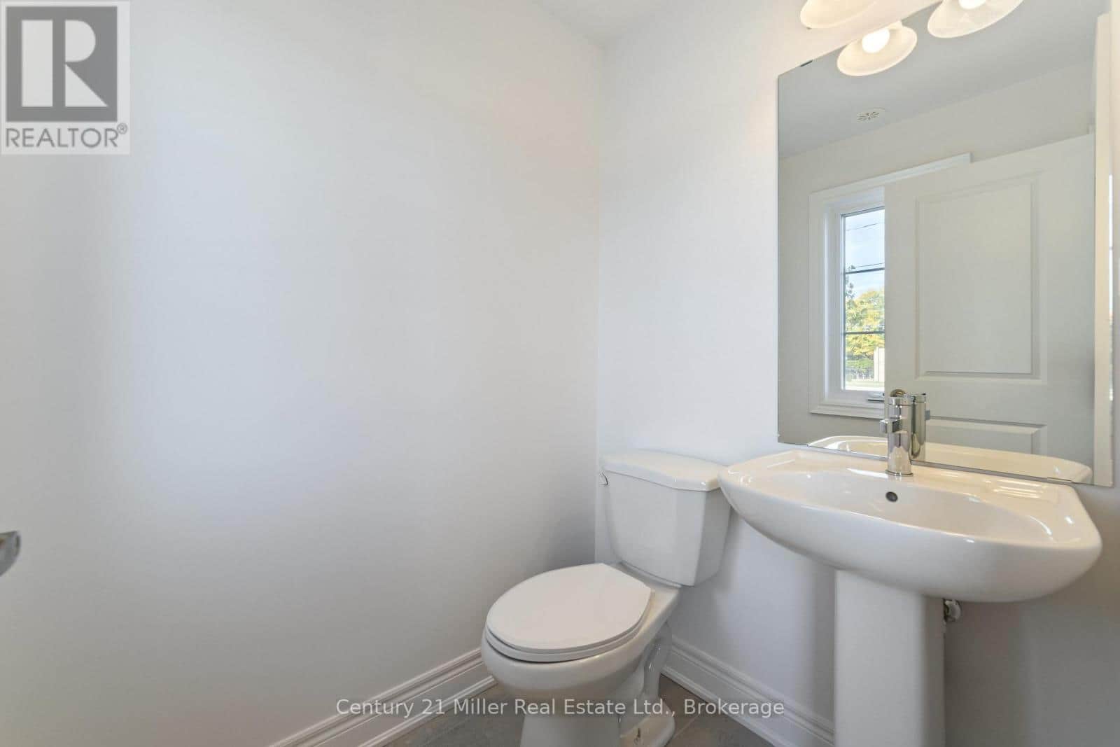 56 - 2150 TRAFALGAR ROAD - Photo 4 of 22, Oakville (RO River Oaks), Ontario