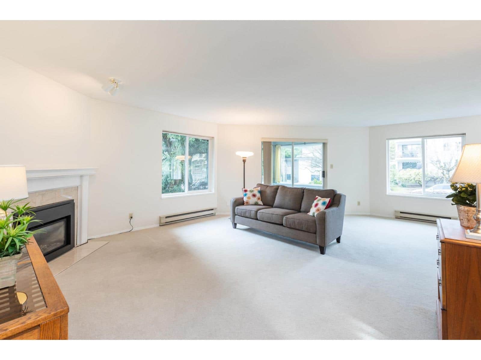 104 1378 FIR STREET - Photo 3 of 39, White Rock, British Columbia