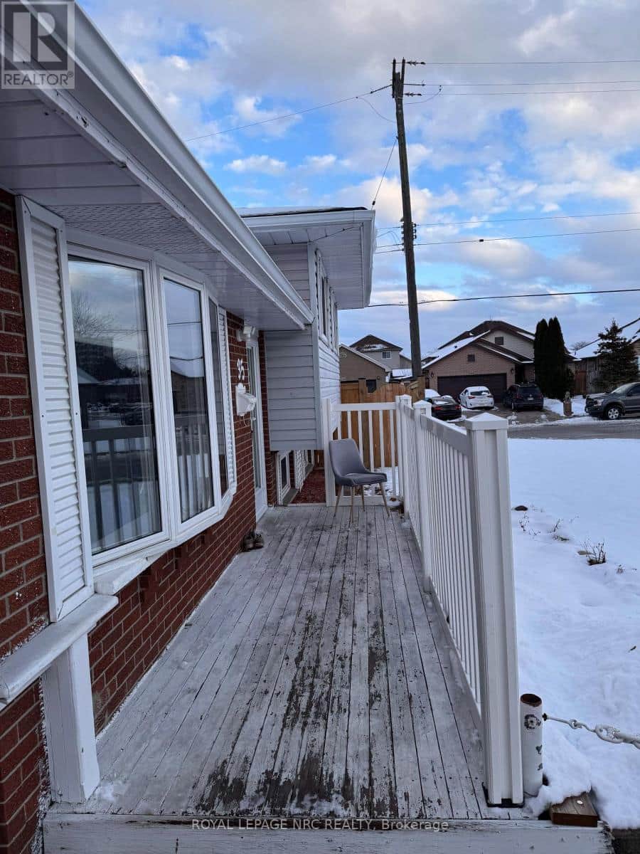 35 EUGENE STREET - Photo 3 of 16, Hamilton (Kentley), Ontario