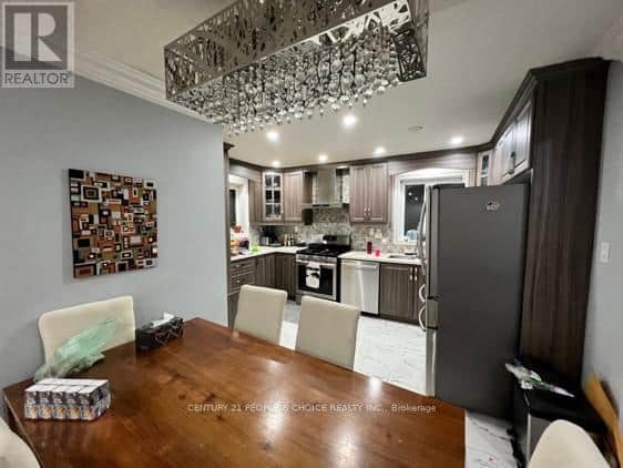 9 HOLBEACH ROAD - Photo 2 of 9, Toronto (West Humber-Clairville), Ontario