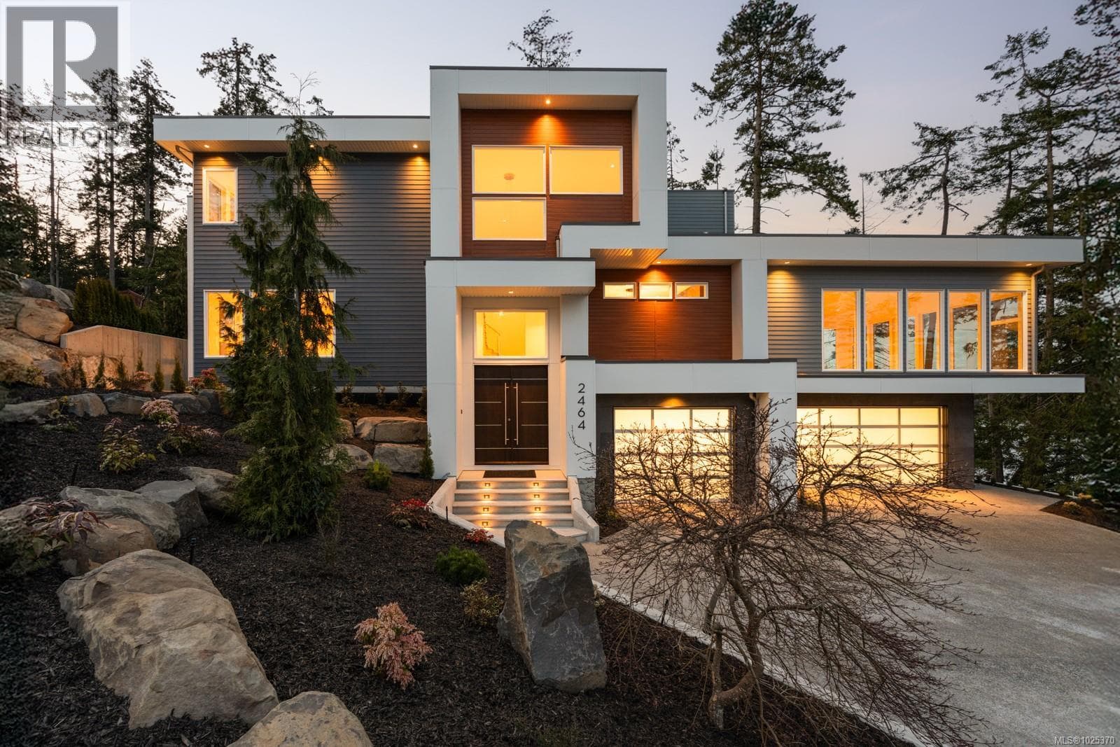 2464 Tryon Rd - Main photo, North Saanich, British Columbia