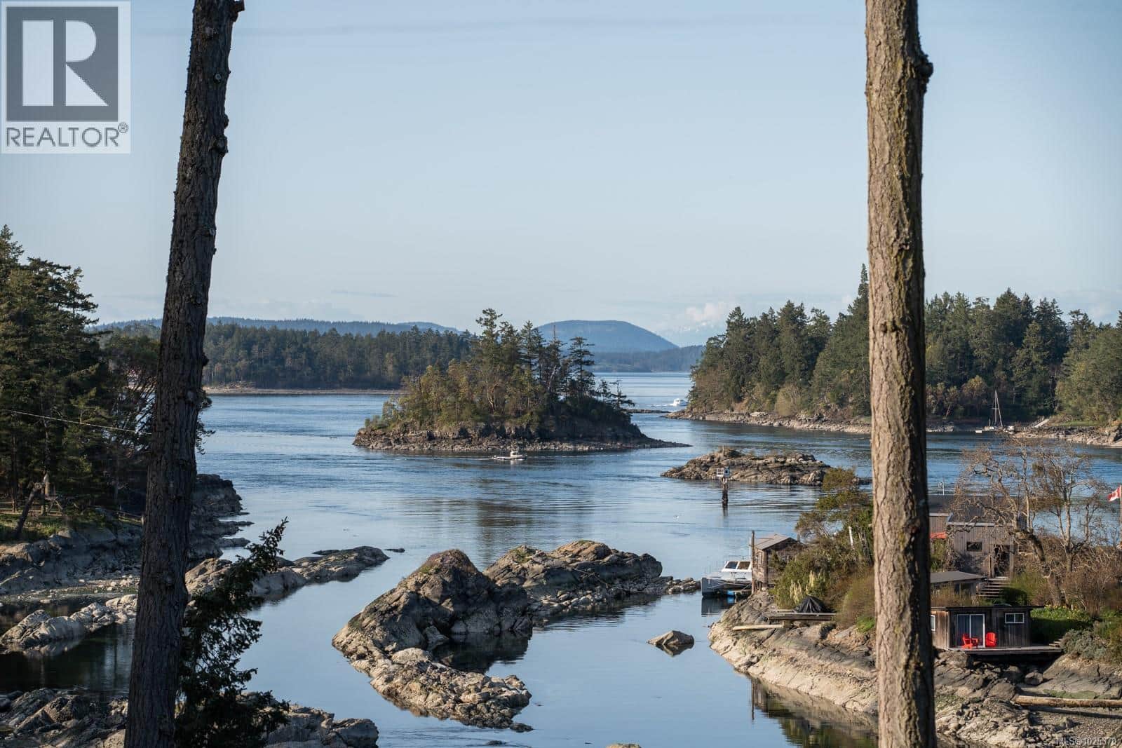 2464 Tryon Rd - Photo 5 of 37, North Saanich, British Columbia