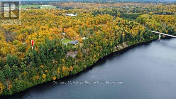 83 SHADY MAPLE ROAD - Photo 3 of 20, McNab/Braeside, Ontario