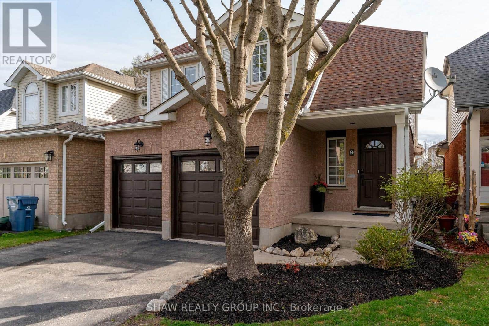 9 GAW CRESCENT - Photo 3 of 47, Guelph (Pineridge/Westminster Woods), Ontario