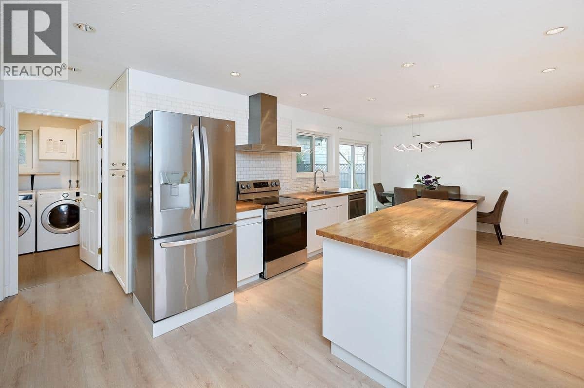 3256 DUNKIRK AVENUE - Photo 5 of 26, Coquitlam, British Columbia