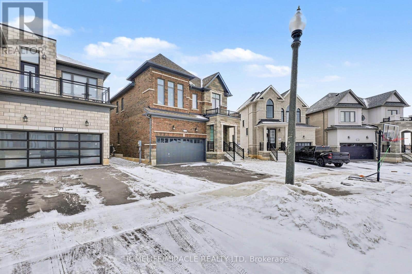 869 KNIGHTS LANE - Photo 3 of 41, Woodstock (Woodstock - North), Ontario