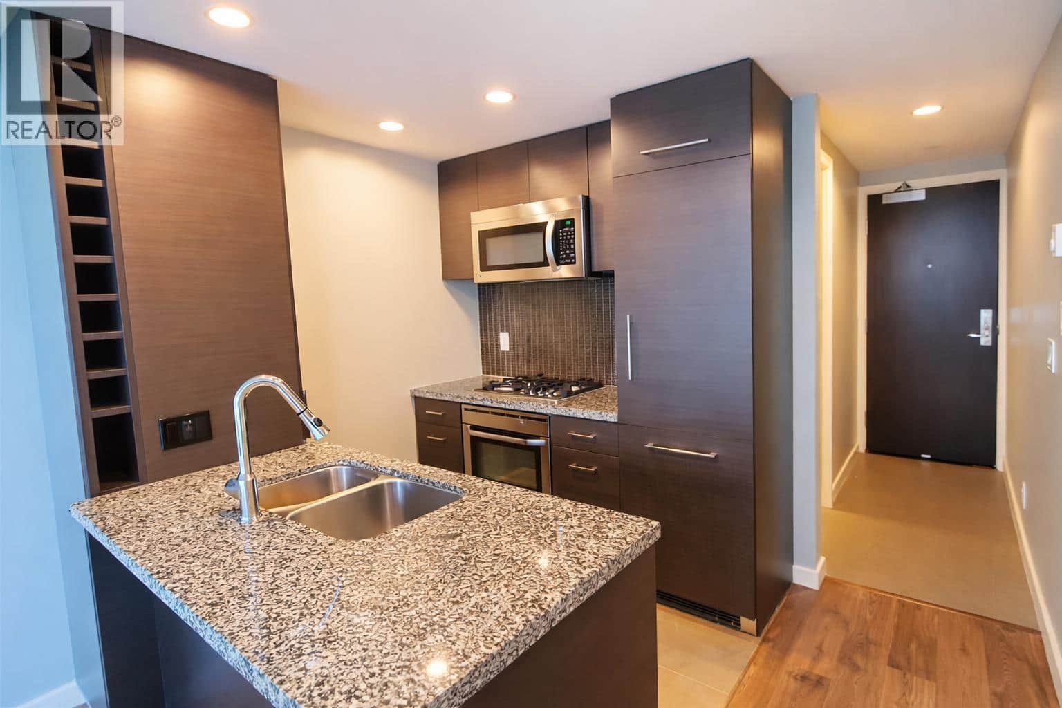 1507 833 HOMER STREET - Photo 4 of 21, Vancouver, British Columbia