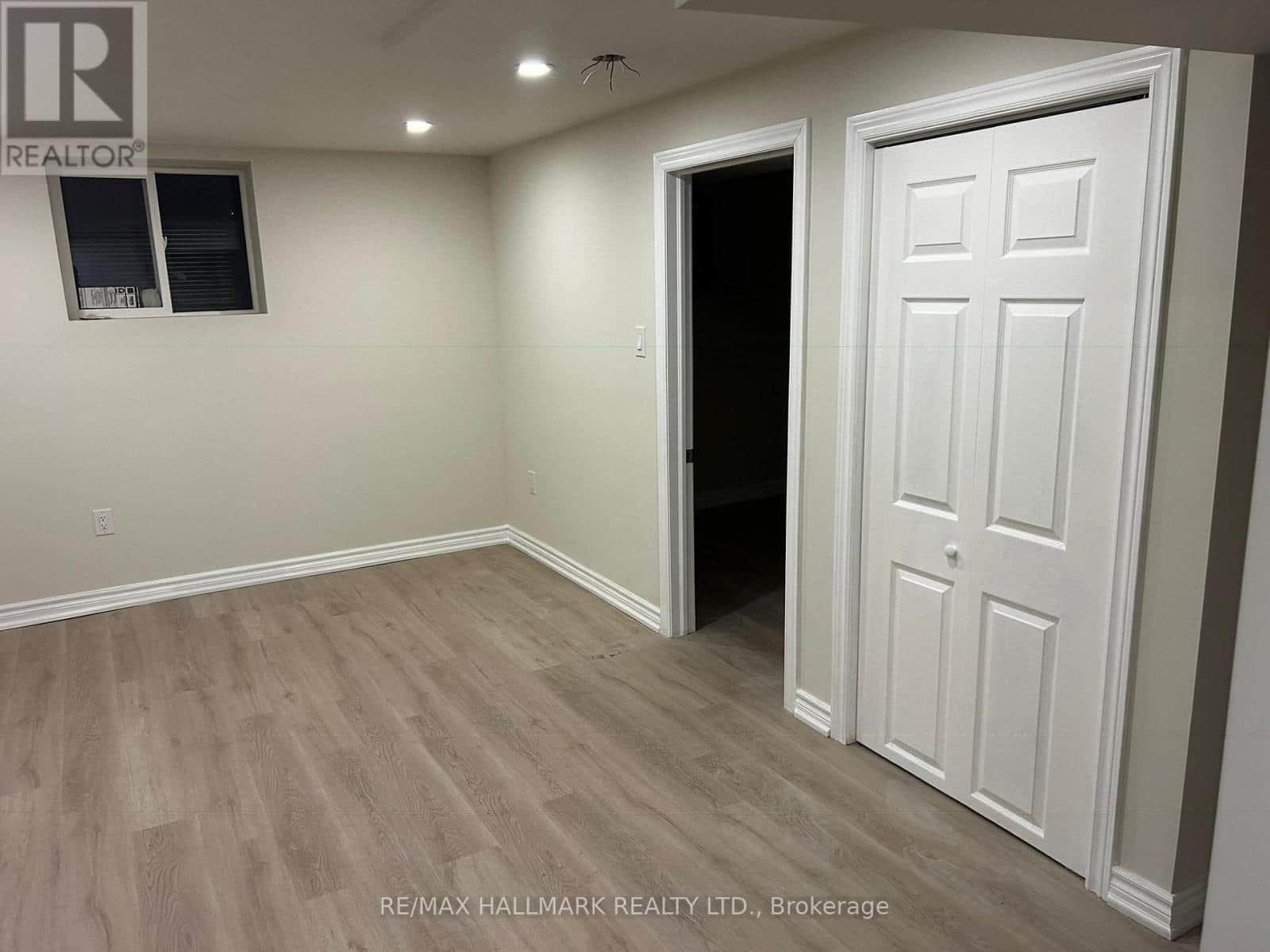 #1BEDBSMNT - 52 NISBET DRIVE - Photo 4 of 13, Aurora (Aurora Highlands), Ontario