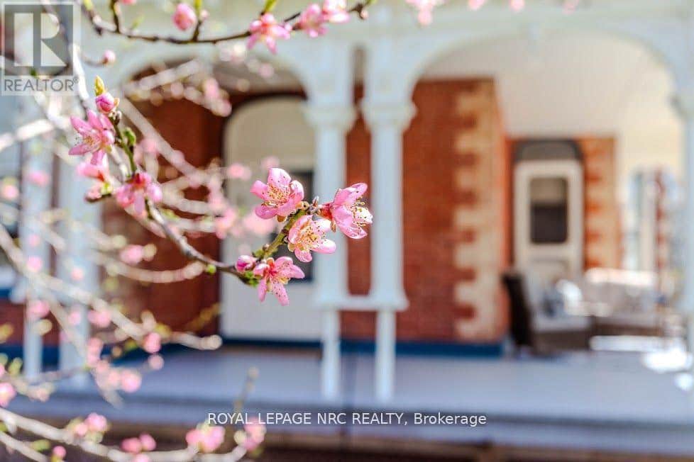 348 RIDGE ROAD - Photo 4 of 38, Fort Erie (Ridgeway), Ontario