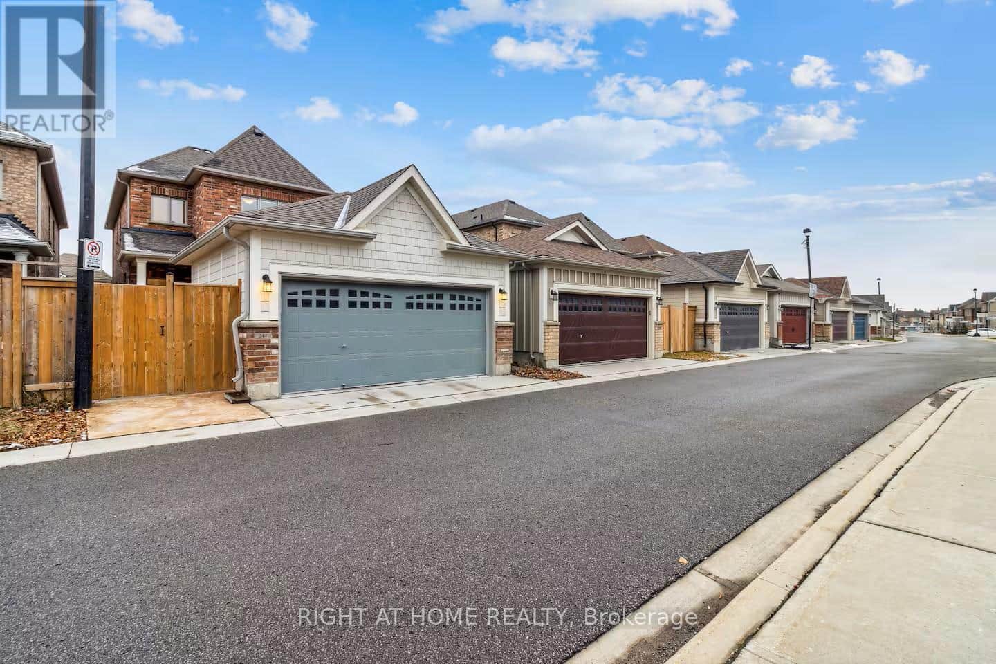 244 PARADELLE DRIVE - Photo 3 of 43, Richmond Hill (Oak Ridges Lake Wilcox), Ontario