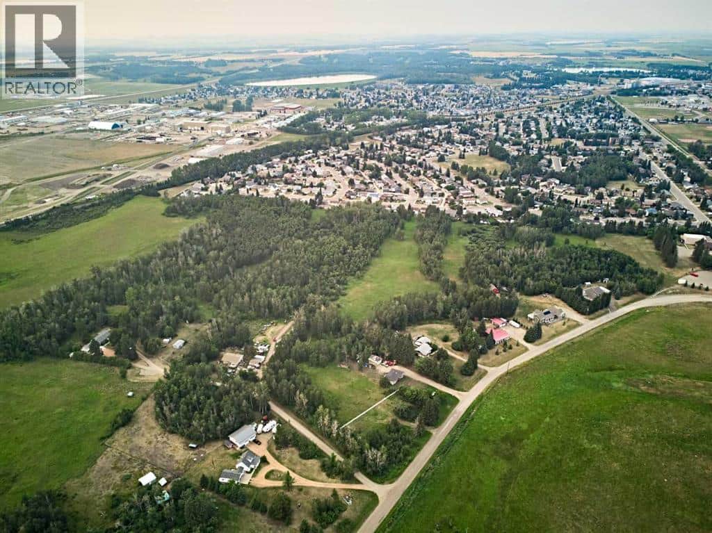 5400 Davies Street - Photo 5 of 13, Innisfail, Alberta