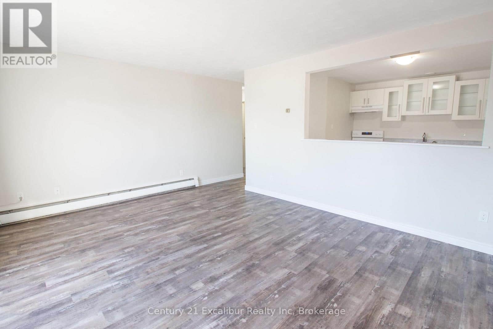 16 - 320 QUEEN STREET E - Photo 5 of 13, Centre Wellington (Fergus), Ontario