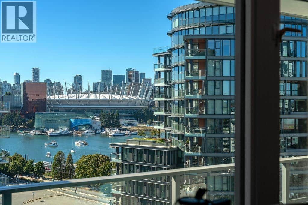 1503 110 SWITCHMEN STREET - Photo 3 of 36, Vancouver, British Columbia